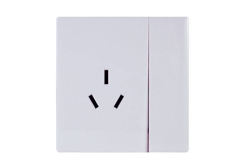 LSDY/16CKD16A单相三极带大跷板开关插座-瓷白色